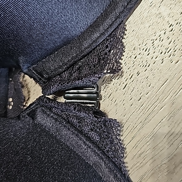 Maidenform One Fab Fit Everyday Full Coverage Raceback Black Bra 38DD - Picture 3 of 11